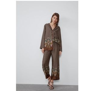 Zara printed shirt with piping